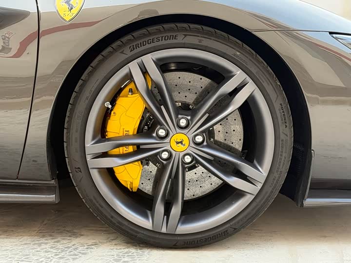 Фото 13 - Ferrari 296