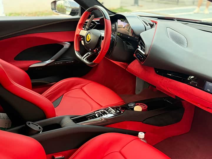 Фото 21 - Ferrari 296