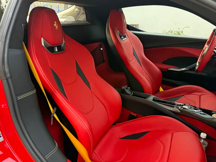 Фото 22 - Ferrari 296