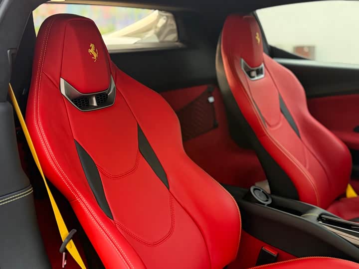 Фото 23 - Ferrari 296