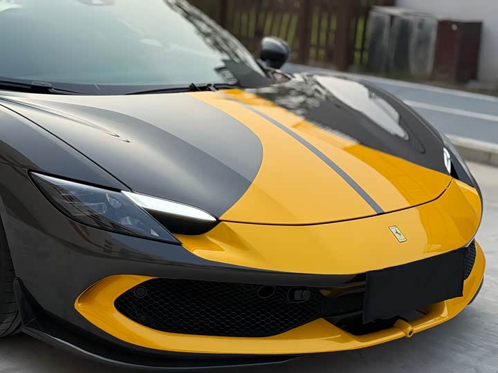 Фото 8 - Ferrari 296