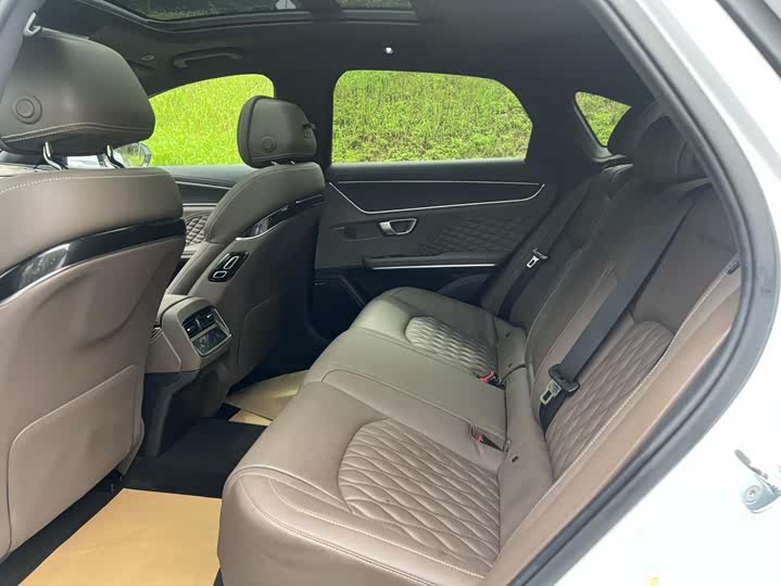 Фото 13 - BYD Han