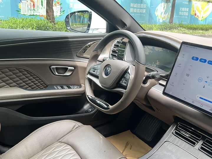 Фото 15 - BYD Han