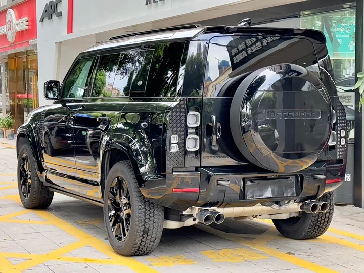 Фото 13 - Land Rover Defender