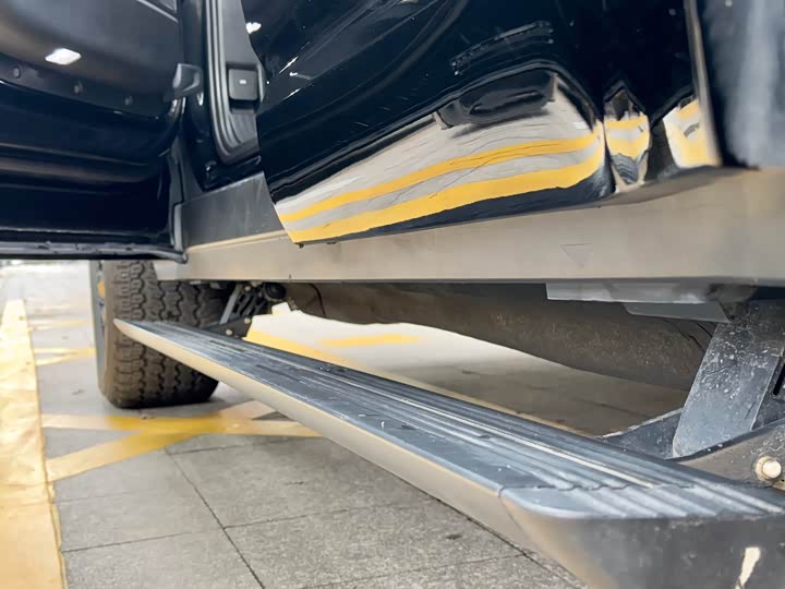 Фото 16 - Land Rover Defender