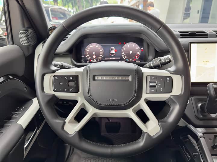 Фото 9 - Land Rover Defender