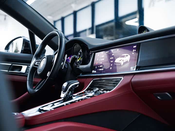 Фото 13 - Porsche Panamera Hybrid