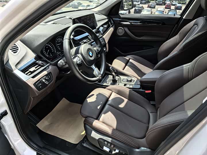 Фото 4 - BMW X1