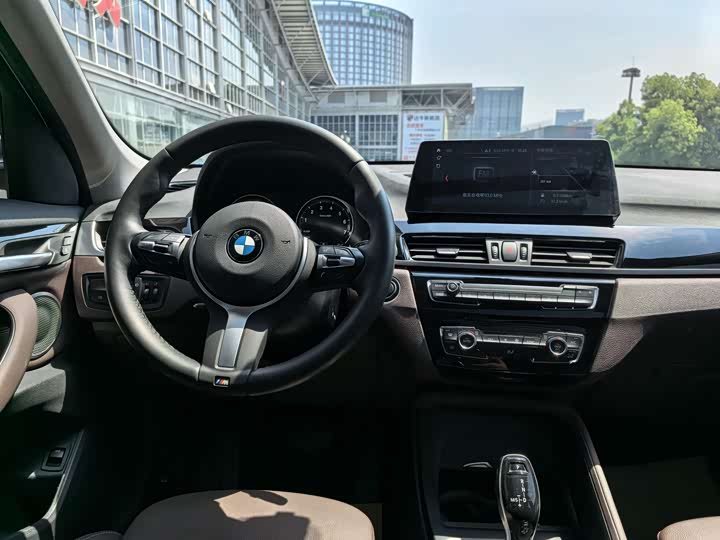 Фото 6 - BMW X1