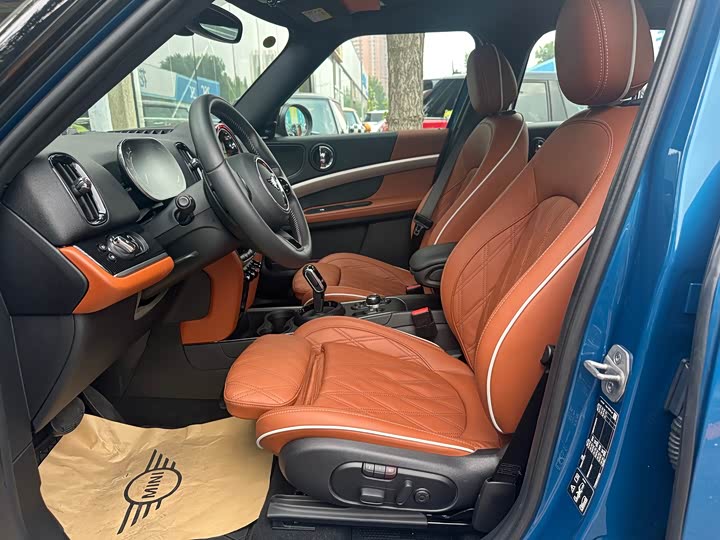 Фото 13 - Mini Countryman