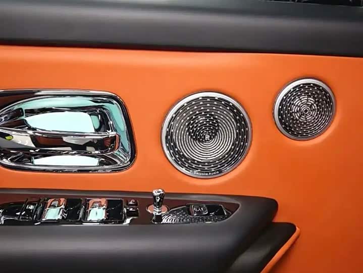 Фото 7 - Rolls-Royce Cullinan