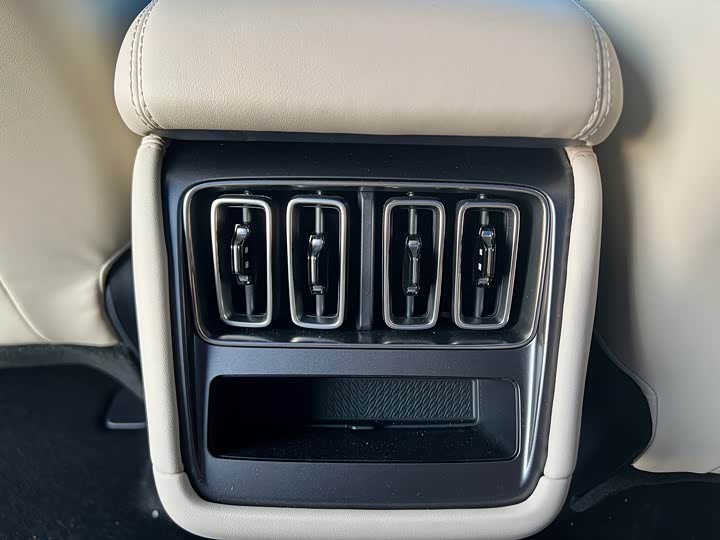 Фото 14 - BYD Song L