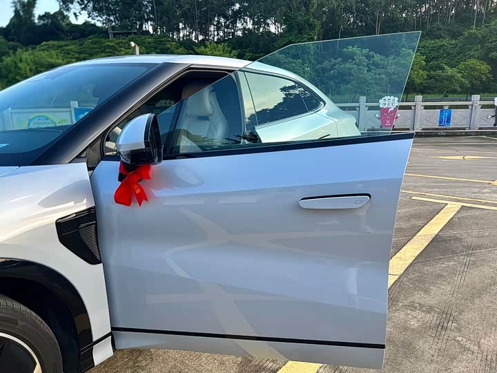 Фото 16 - BYD Song L