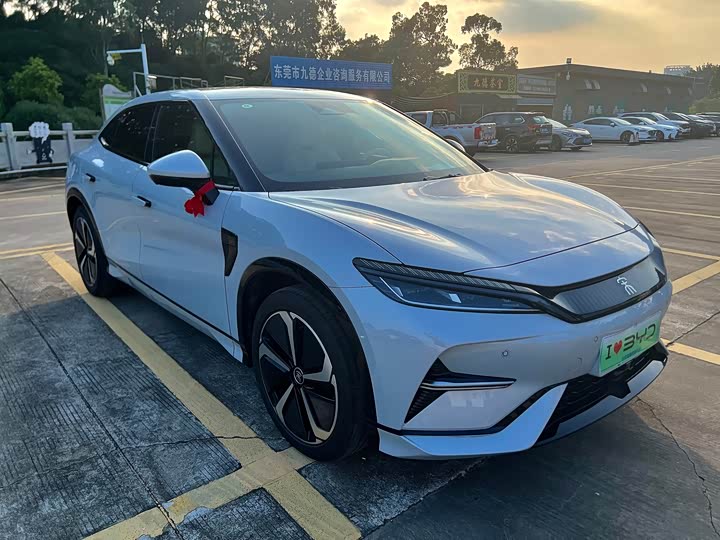 Фото 2 - BYD Song L