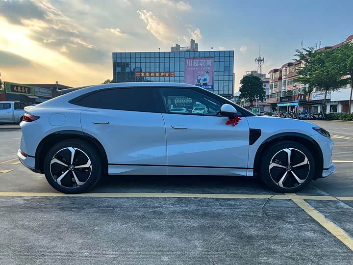 Фото 8 - BYD Song L