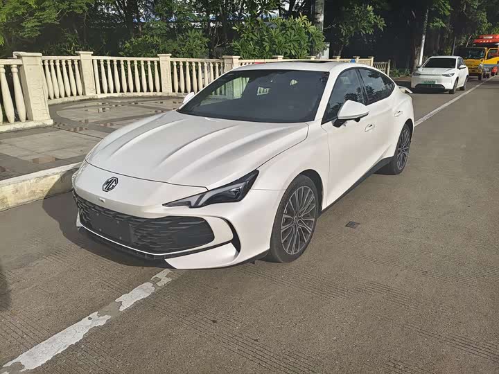 Фото 1 - MG Motor 7