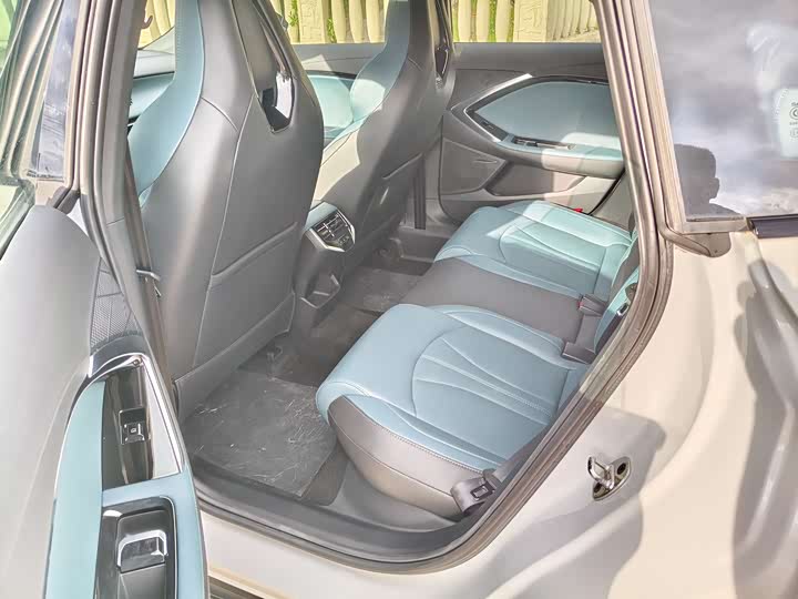 Фото 11 - MG Motor 7