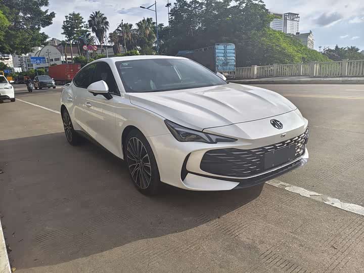 Фото 3 - MG Motor 7