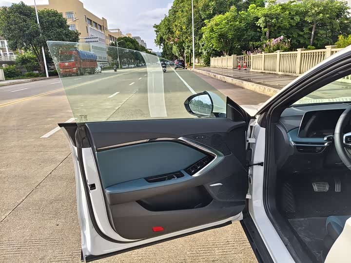 Фото 6 - MG Motor 7