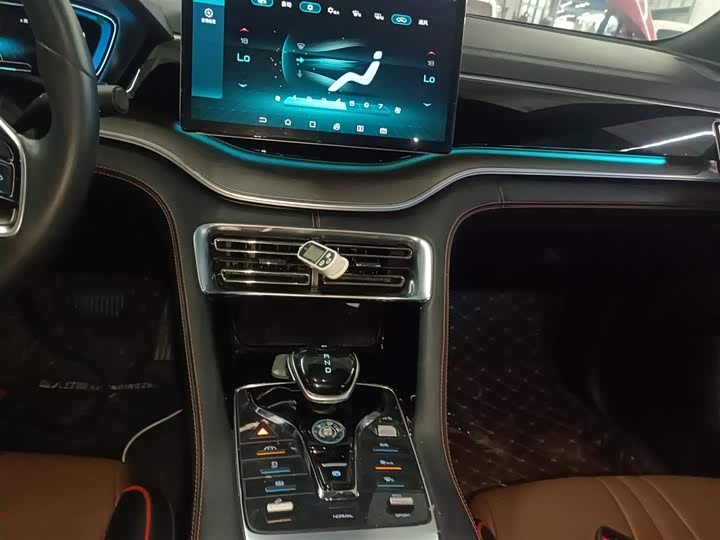 Фото 13 - BYD Song Plus