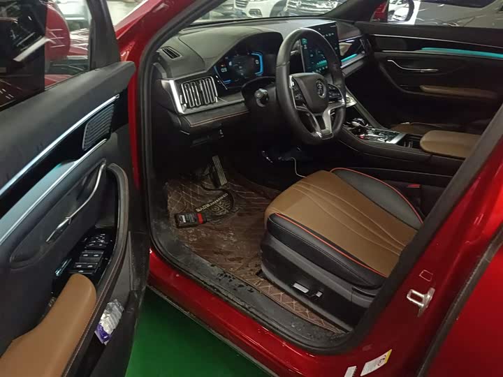 Фото 16 - BYD Song Plus