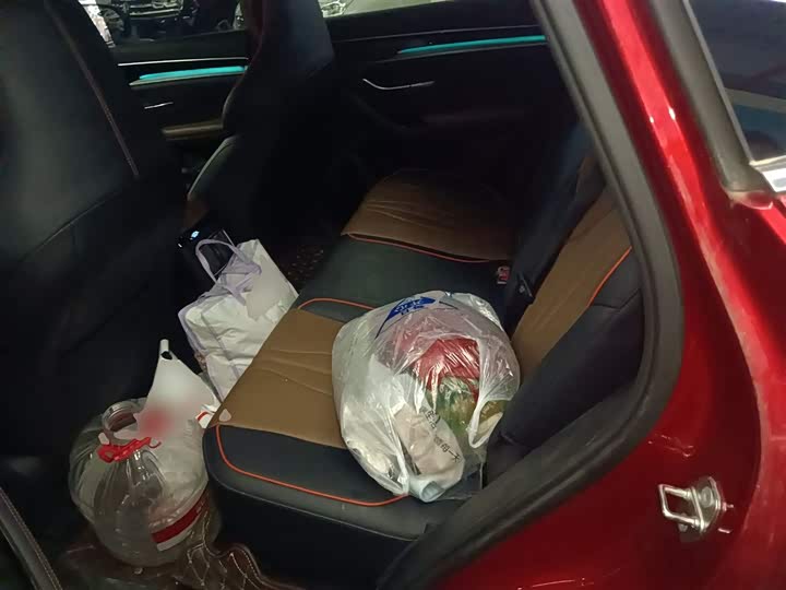 Фото 17 - BYD Song Plus