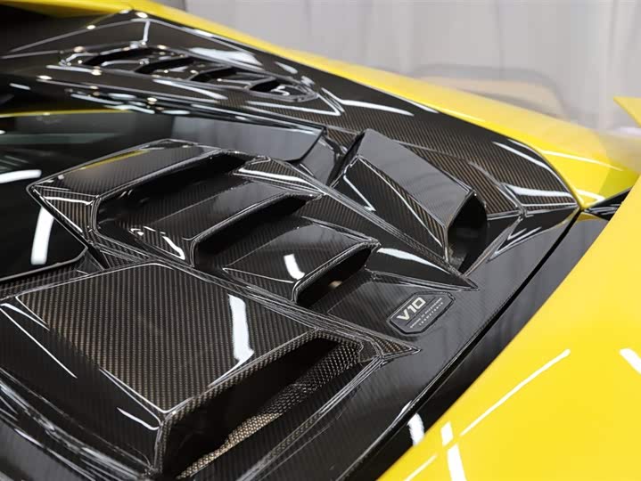 Фото 14 - Lamborghini Huracán