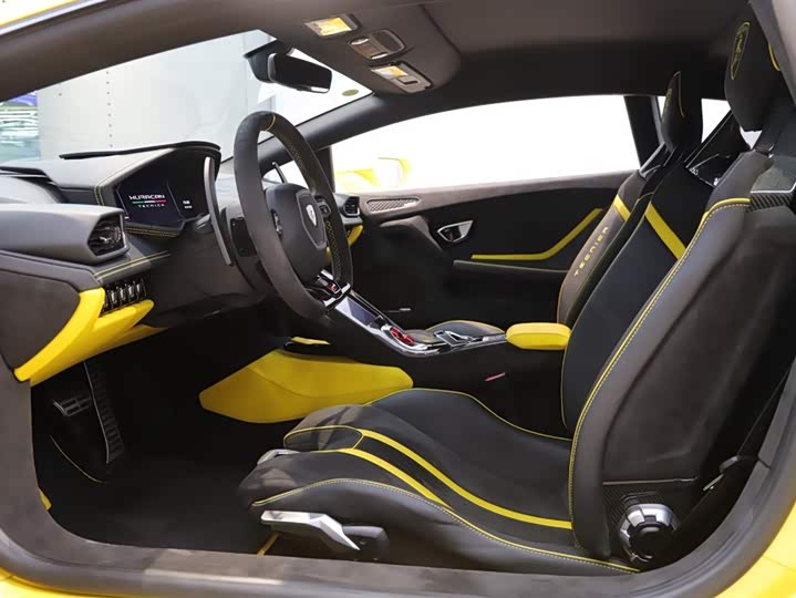 Фото 4 - Lamborghini Huracán