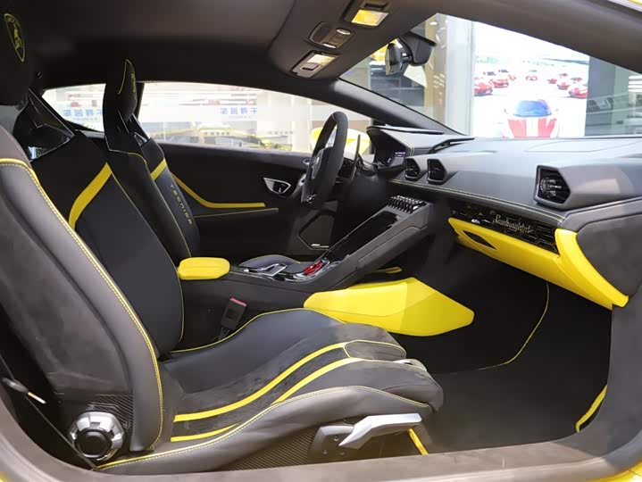 Фото 7 - Lamborghini Huracán