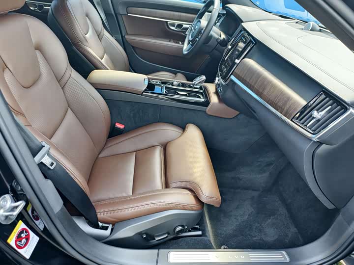 Фото 12 - Volvo S90 Hybrid