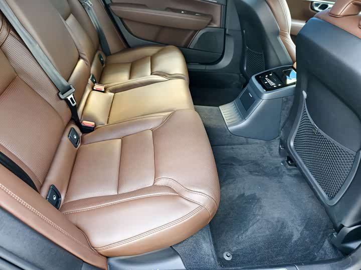 Фото 16 - Volvo S90 Hybrid