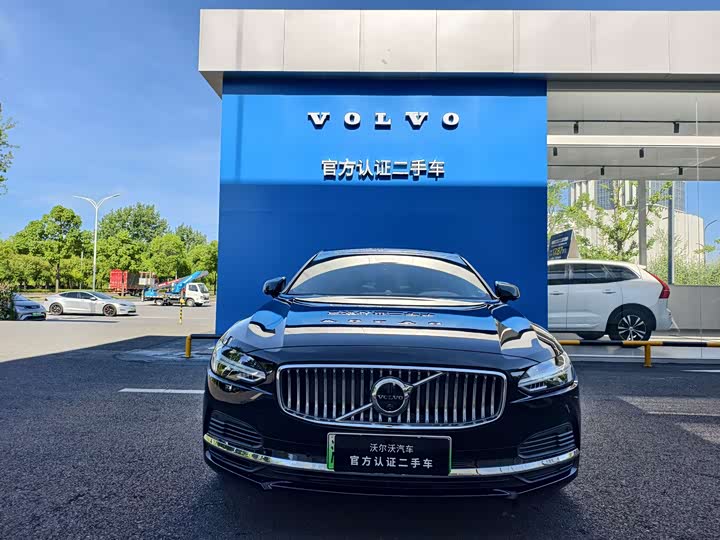 Фото 2 - Volvo S90 Hybrid