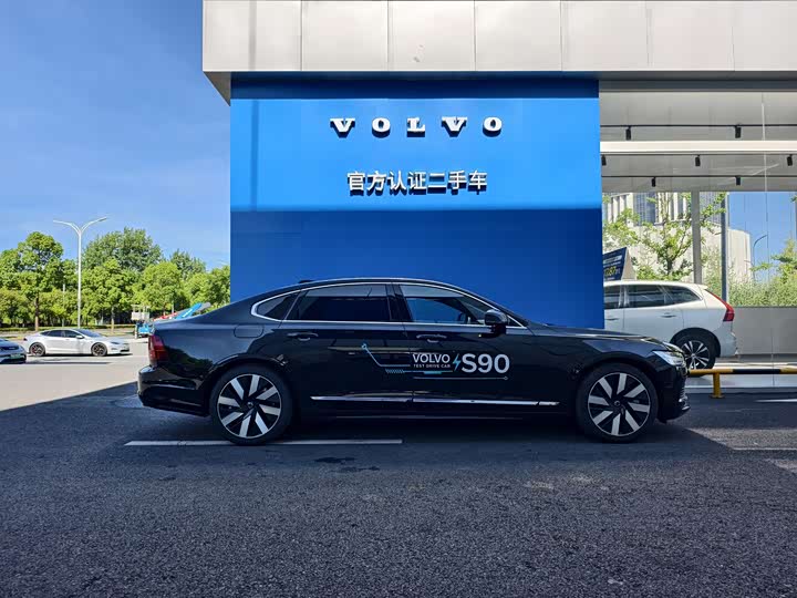 Фото 4 - Volvo S90 Hybrid