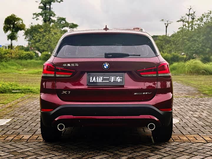 Фото 6 - BMW X1