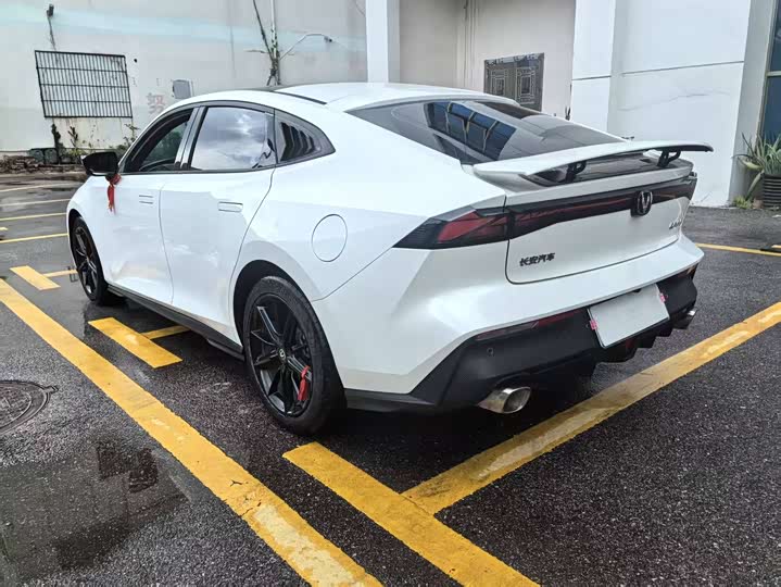 Фото 6 - Changan UNI-V