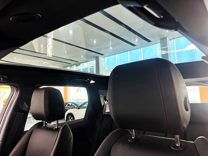 Фото 13 - Land Rover Discovery Sport