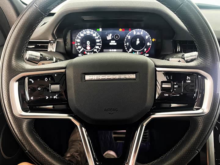 Фото 16 - Land Rover Discovery Sport