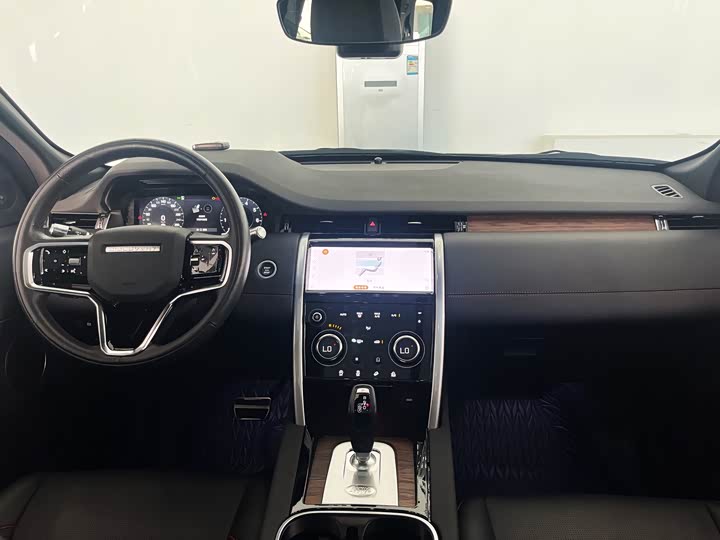 Фото 8 - Land Rover Discovery Sport