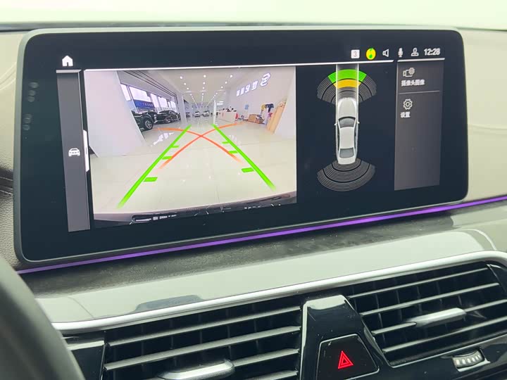 Фото 14 - BMW 5 Series