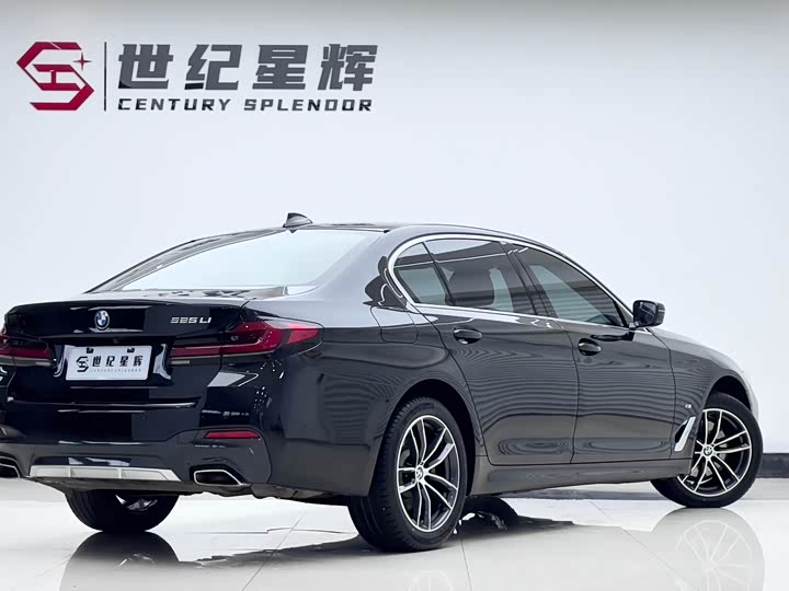 Фото 5 - BMW 5 Series