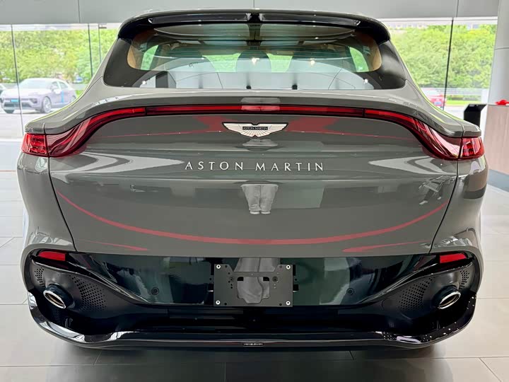 Фото 5 - Aston Martin DBX