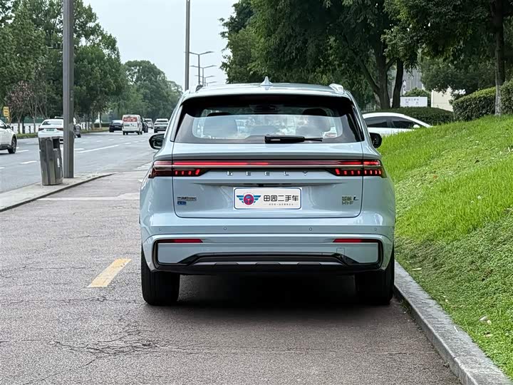 Фото 5 - Geely Monjaro