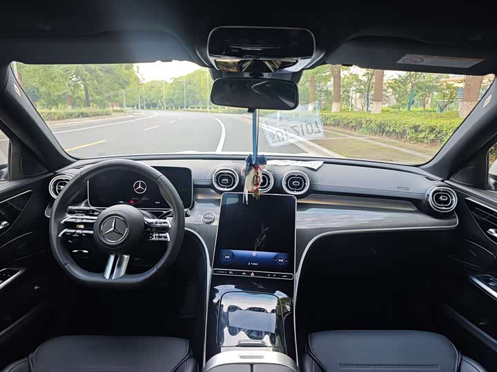 Фото 10 - Mercedes-Benz C-Class