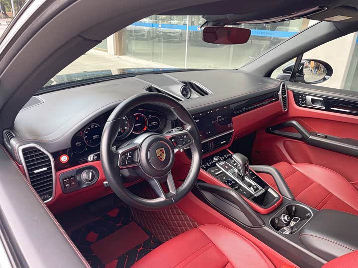 Фото 7 - Porsche Cayenne