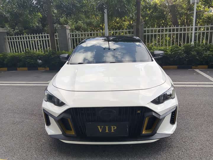 Фото 2 - GAC Trumpchi Empow R