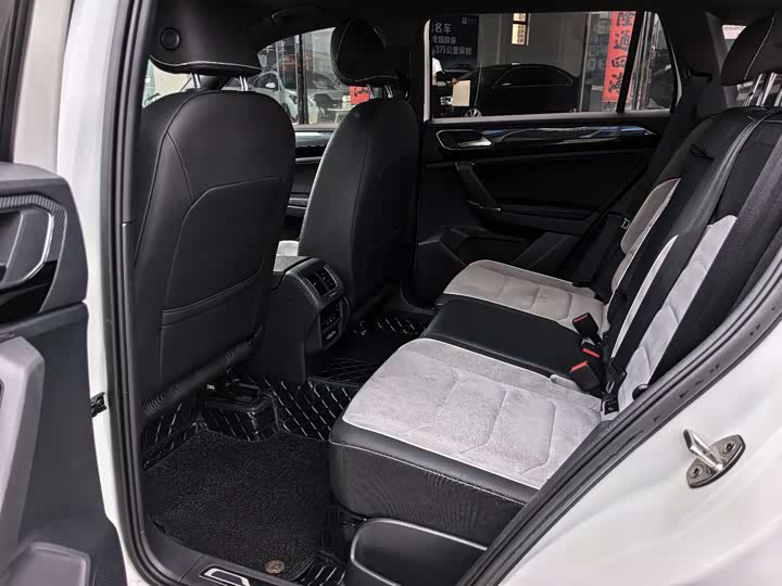 Фото 12 - Volkswagen Tayron