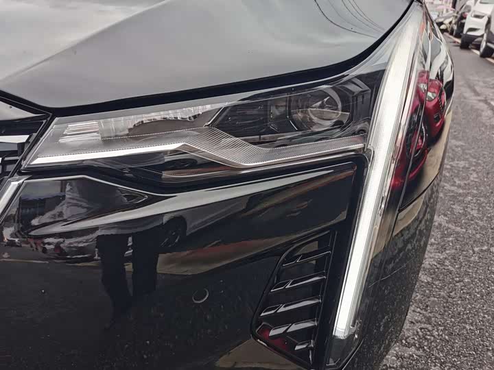 Фото 15 - Cadillac CT4