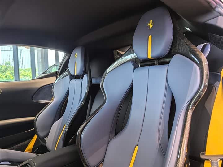 Фото 11 - Ferrari SF90