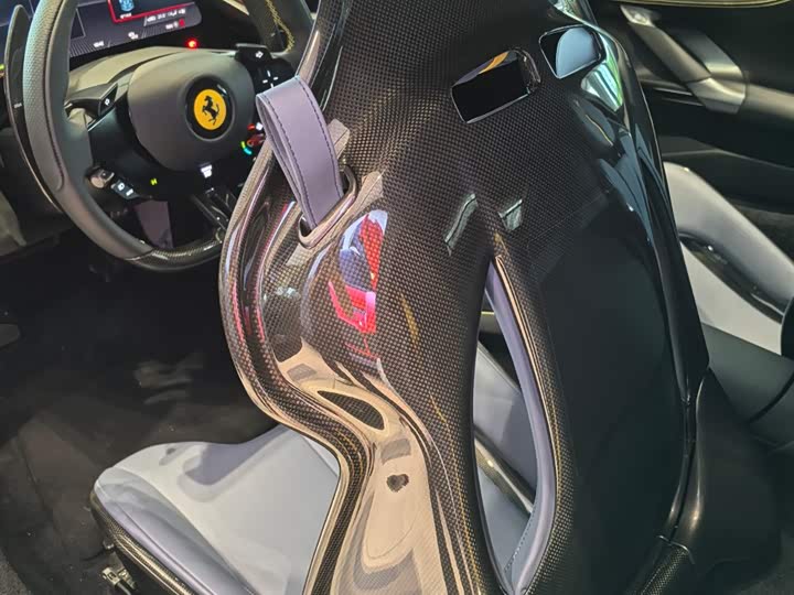 Фото 12 - Ferrari SF90