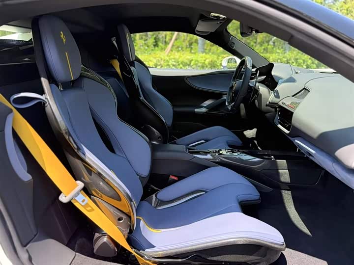 Фото 21 - Ferrari SF90